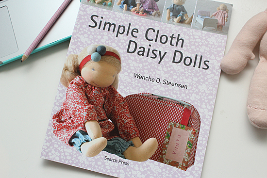 Simple Cloth Daisy Dolls